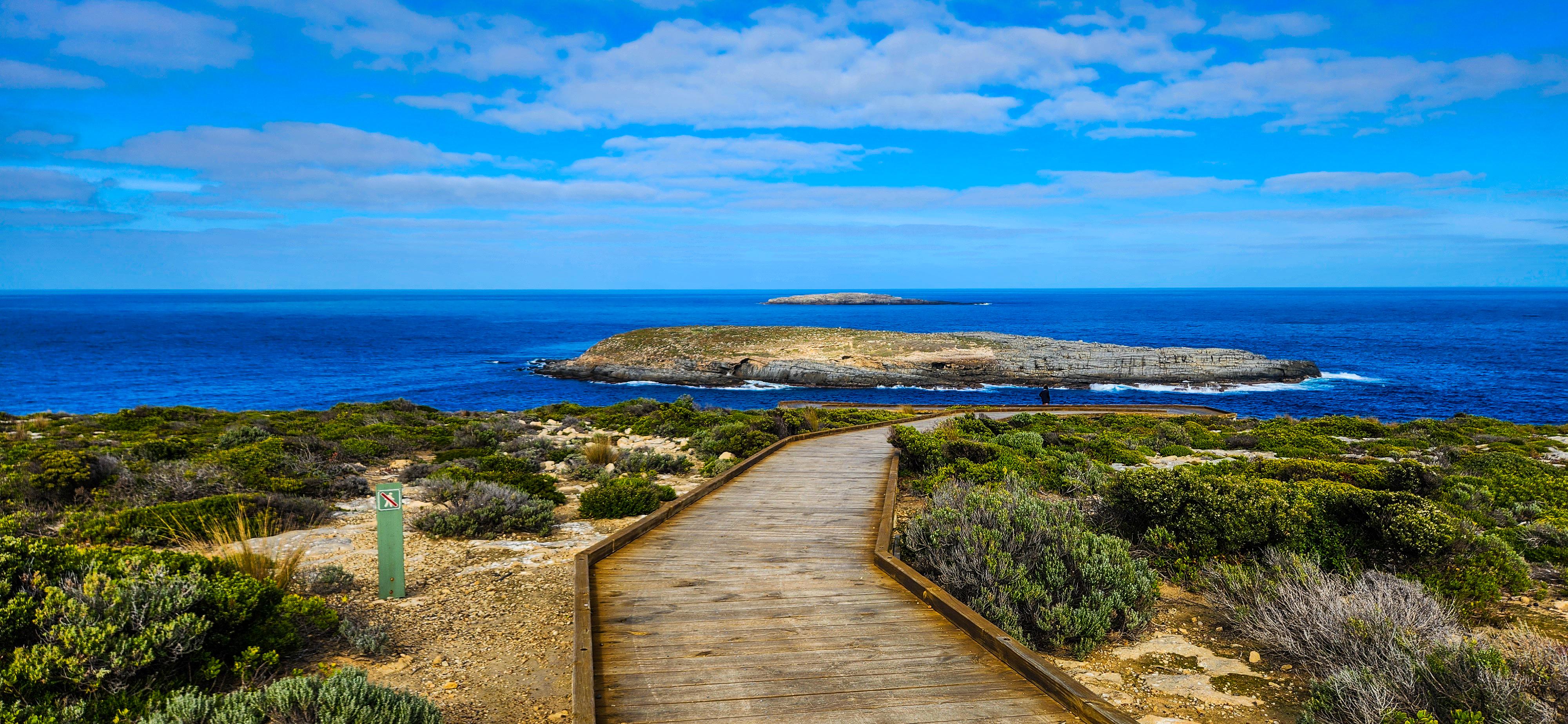 Boardwalk to Admirals Arch